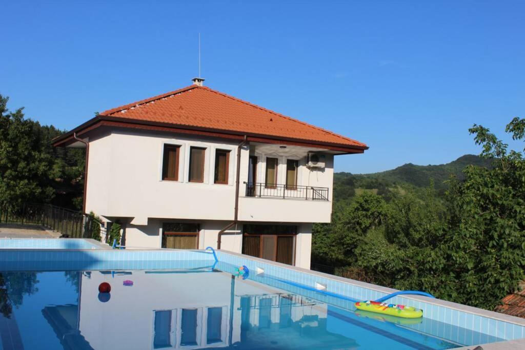 Бадевски Рай- Къща София Veliko Tárnovo Exterior foto